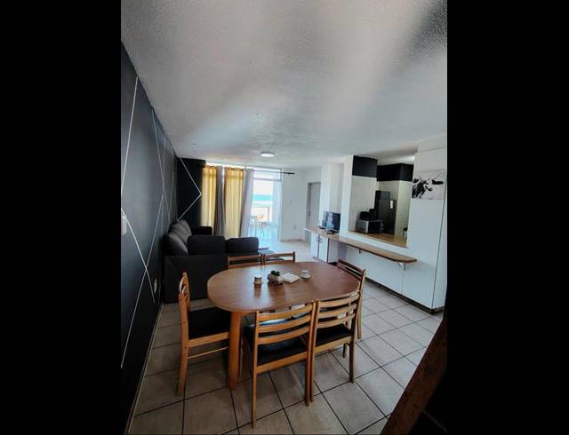 3 BEDROOM APARTMENT FOR SALE IN MARGATE BEACH